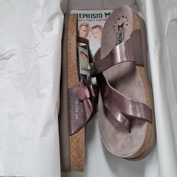 Mephisto Women's Helen Thong Sandal - Picture 2 of 4